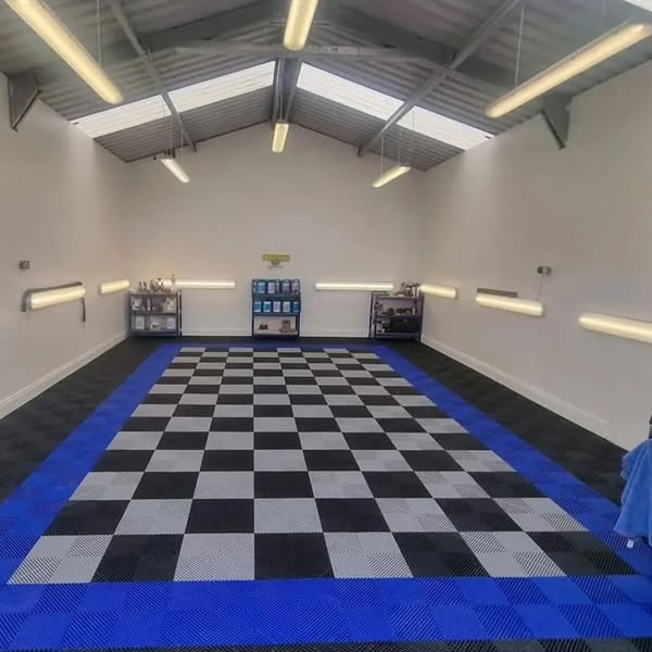Tru-Flow Garage Tiles XL (15.75in x 15.75in)