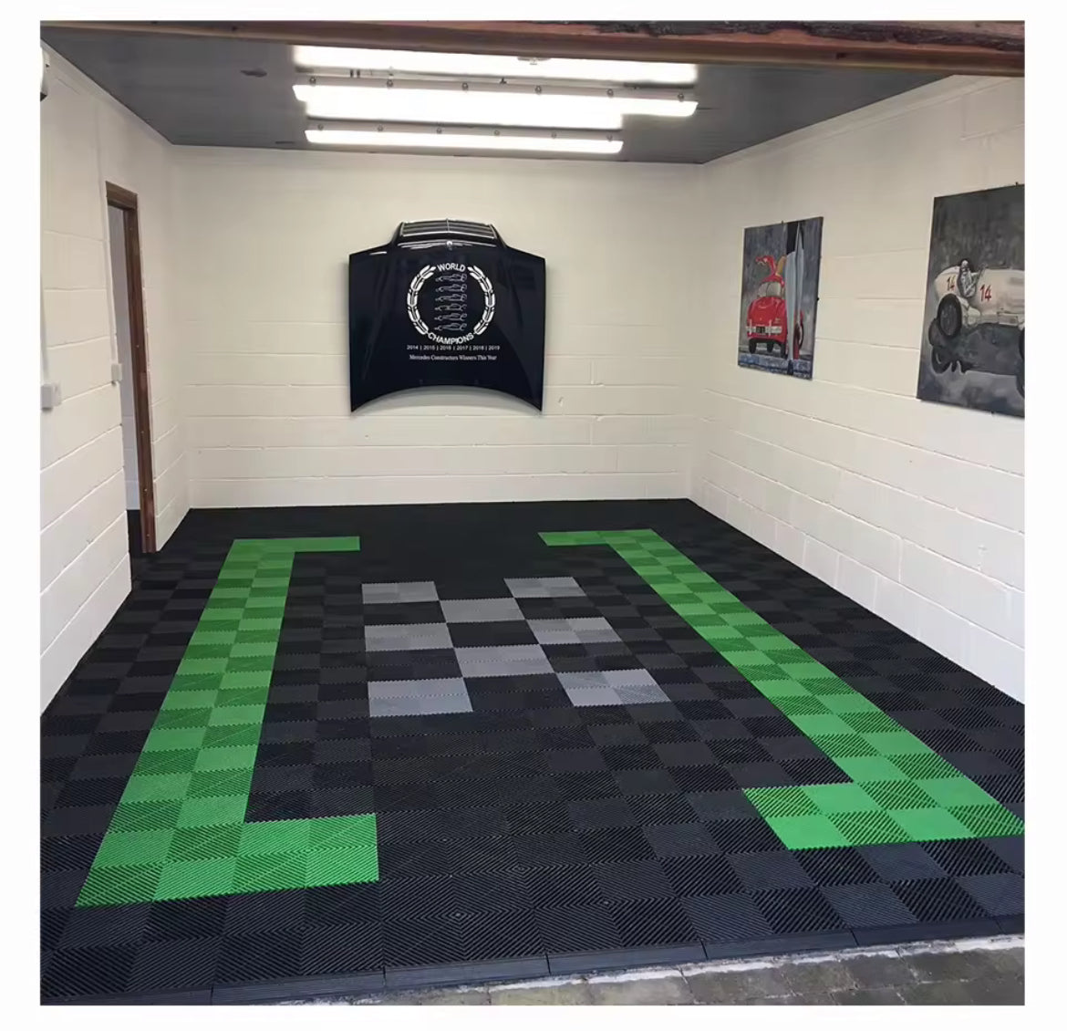 Tru-Flow Garage Tiles XL (15.75in x 15.75in)