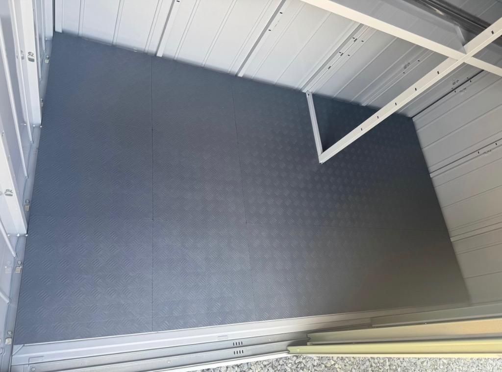 TITAN — Solid Garage Tile