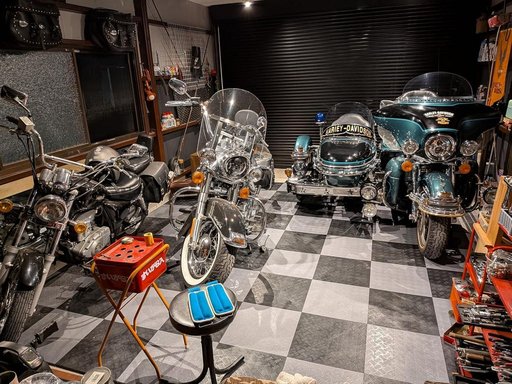 TITAN — Solid Garage Tile