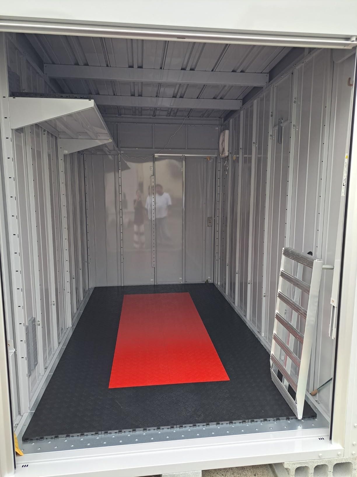 TITAN — Solid Garage Tile