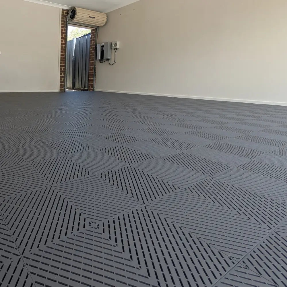 APEX SMOOTH — Smooth Luxury Vented Garage Tile